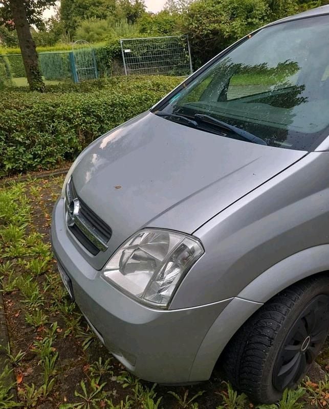 Gebraucht Opel Meriva 101 PS (74 kW) 2005 Silber Van / Kleinbus