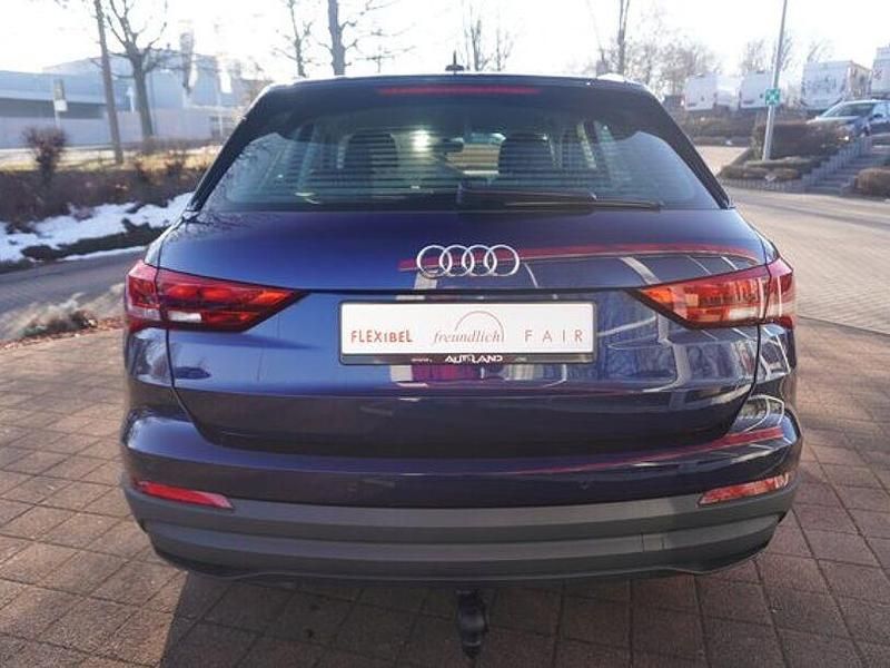 Gebraucht Audi Q3 Comfort 150 PS (110 kW) 2022 Navarrablau metallic SUV