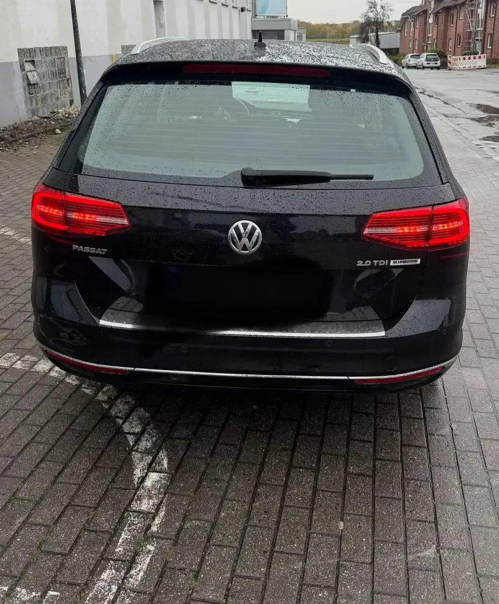 Gebraucht VW Passat 140 PS (102 kW) 2015 Schwarz Kombi