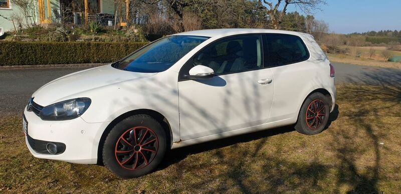Weiß Gebraucht 2010 VW Golf VI Team Limousine | 3.100 € (Superpreis) - Bild 1/4