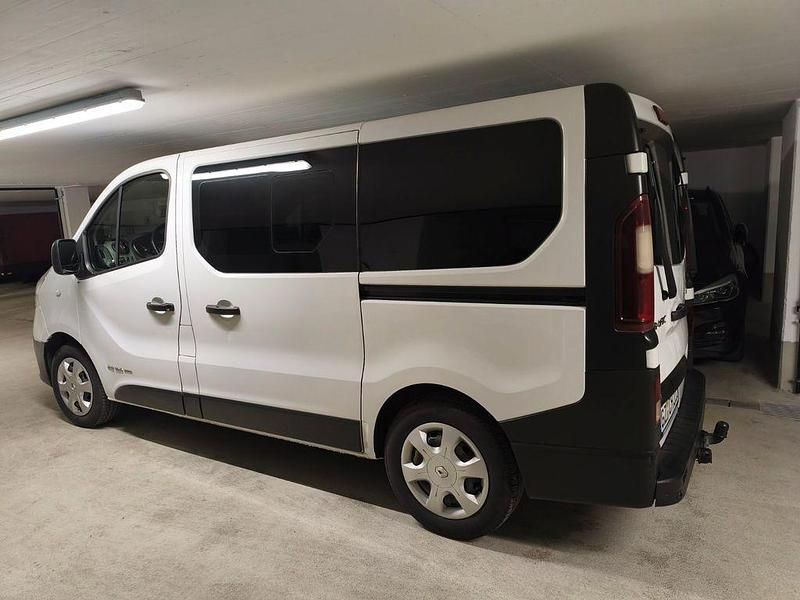 Gebraucht Renault Trafic 120 PS (88 kW) 2015 Weiß Van / Kleinbus