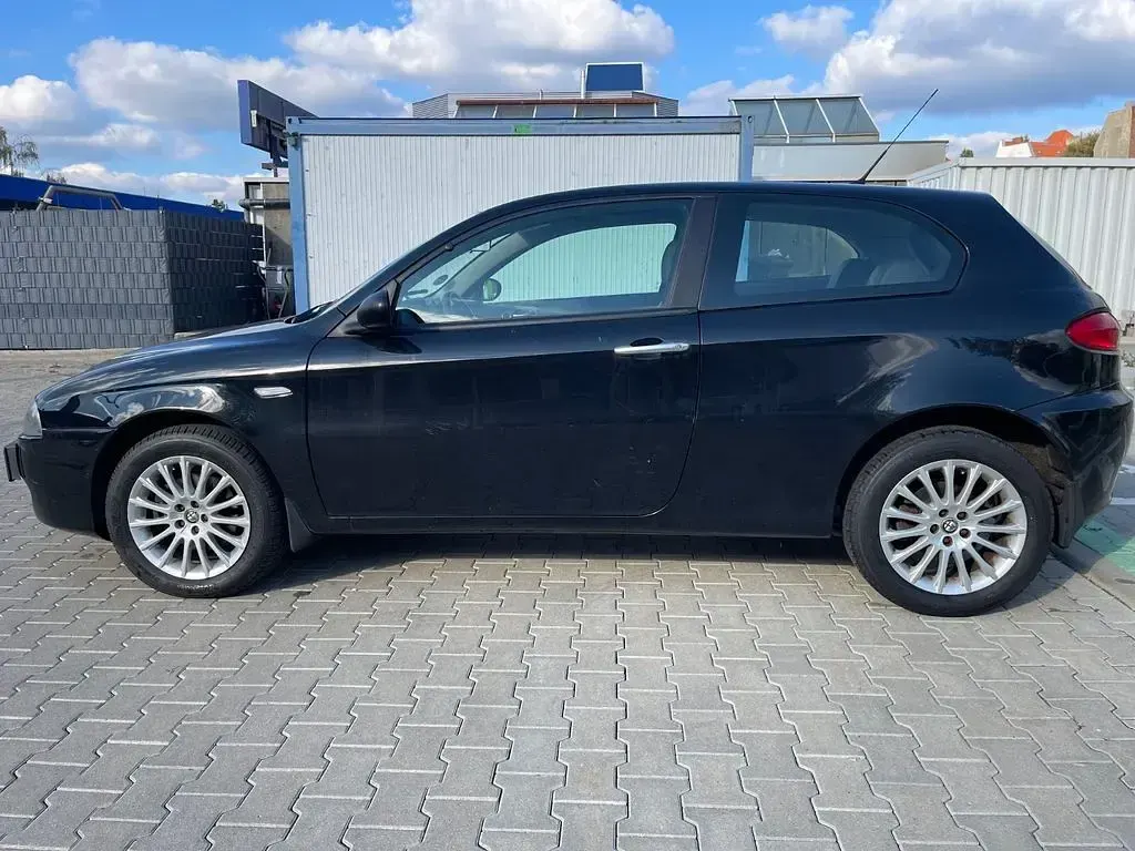 Gebraucht Alfa Romeo 147 Distinctive 150 PS (110 kW) 2006 Schwarz Kleinwagen