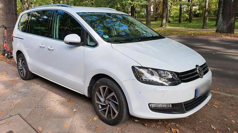 Weiß Gebraucht 2017 VW Sharan Van / Kleinbus | 24.990 € (Fairer Preis) - Bild 1/4
