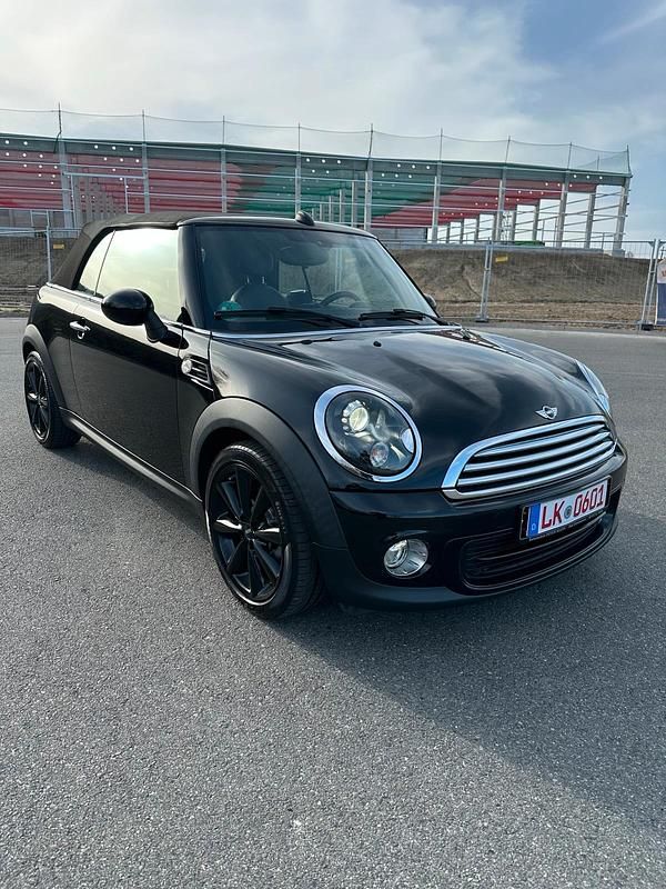 Gebraucht Mini One Cabriolet 122 PS (89 kW) 2015 Schwarz Cabrio
