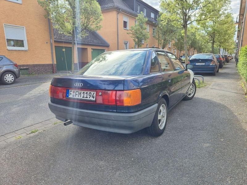 Occasion Audi 80 69 ch (50 kW) 1990 Bleue Berline