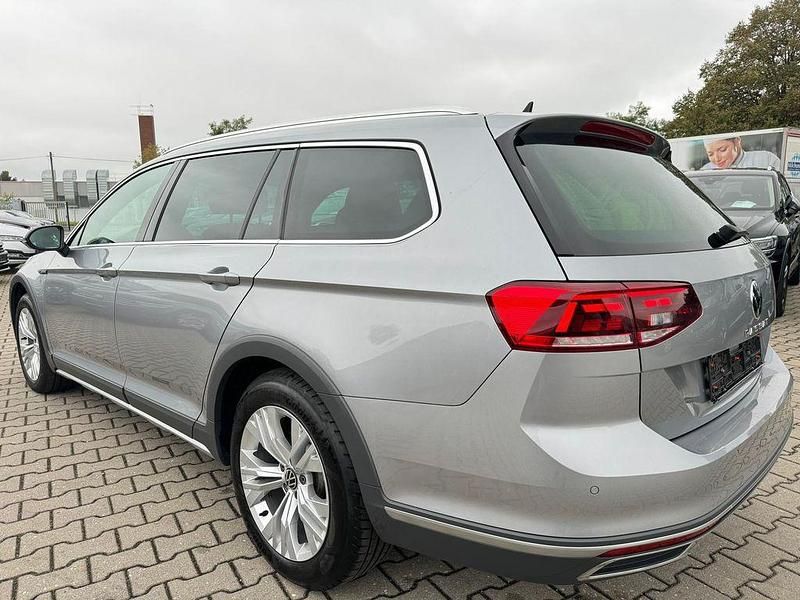 Gebraucht VW Passat Alltrack 200 PS (147 kW) 2021 Silber Kombi
