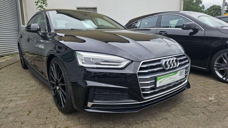 Brillantschwarz Gebraucht 2019 Audi A5 S-Line Coupé | 20.900 € (Superpreis) - Bild 1/4