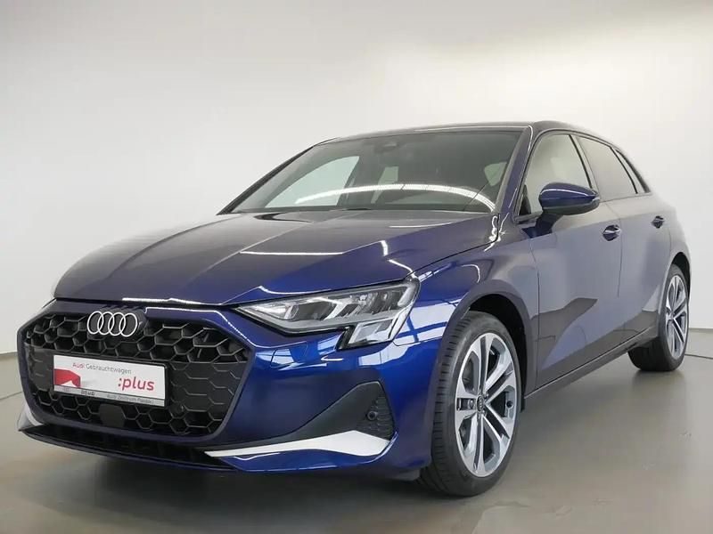 Navarrablau metallic Gebraucht 2024 Audi A3 Advanced | 32.690 € (Fairer Preis) - Bild 1/4