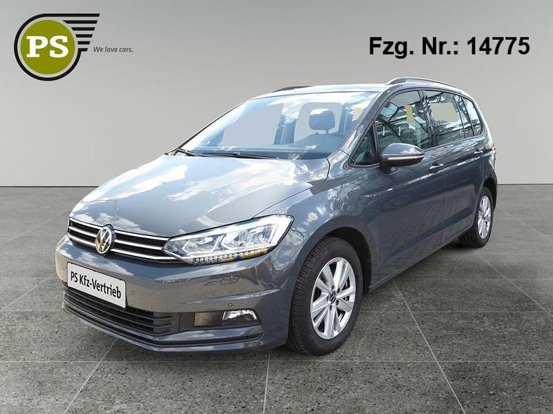 Grau Gebraucht 2023 VW Touran Comfortline Van / Kleinbus | 28.980 € (Fairer Preis) - Bild 1/4