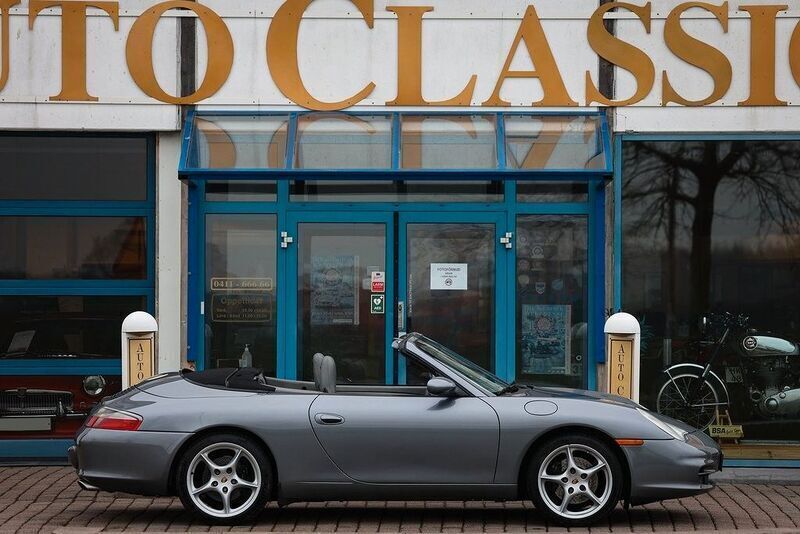 Grau Gebraucht 2003 Porsche 911 Carrera Cabriolet Cabrio | 38.500 € (Guter Preis) - Bild 1/4
