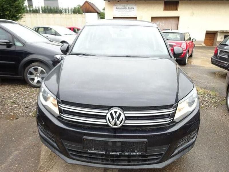 Schwarz Gebraucht 2014 VW Tiguan Trendline SUV | 7.400 € (Fairer Preis) - Bild 1/4