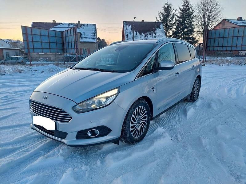 Silber Gebraucht 2019 Ford S-MAX Titanium Van / Kleinbus | 14.900 € (Superpreis) - Bild 1/4