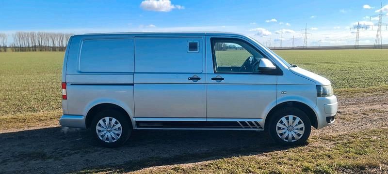 Gebraucht VW Transporter 115 PS (84 kW) 2010 Silber Van
