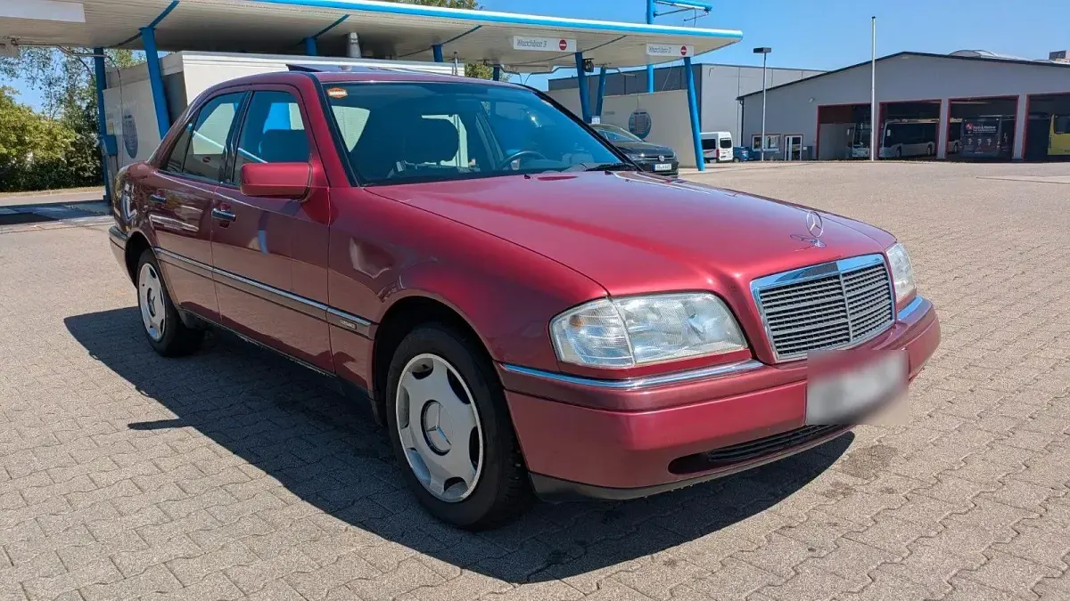 Gebraucht Mercedes C180 Elegance 122 PS (89 kW) 1994 Rot Limousine