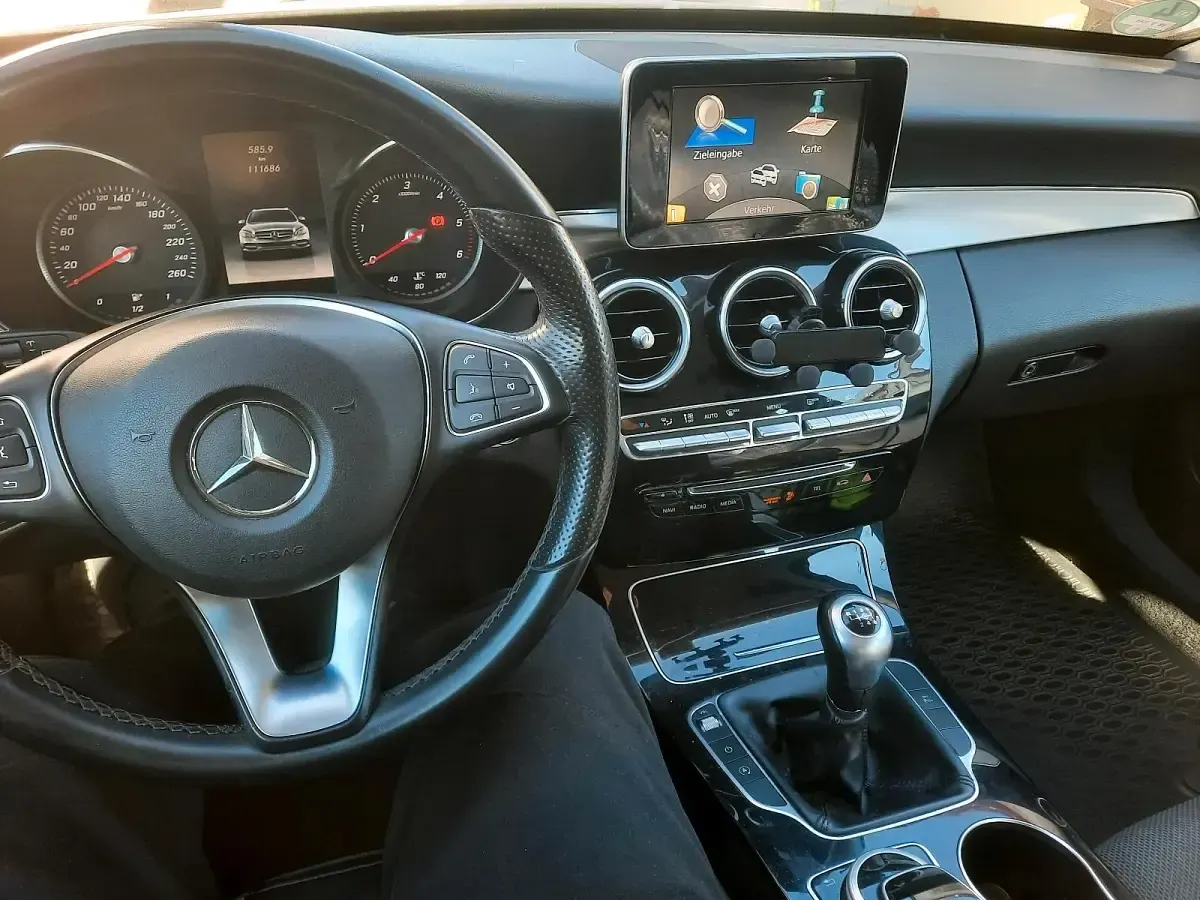 Gebraucht Mercedes C220 Avantgarde 170 PS (125 kW) 2015 Schwarz Kombi