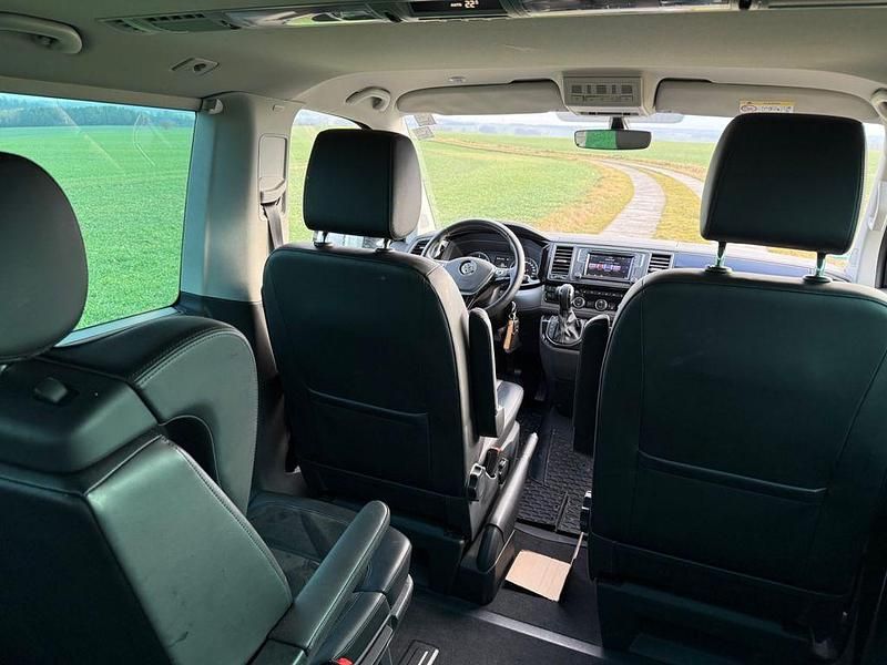 Gebraucht VW Multivan 150 PS (110 kW) 2019 Blau Van