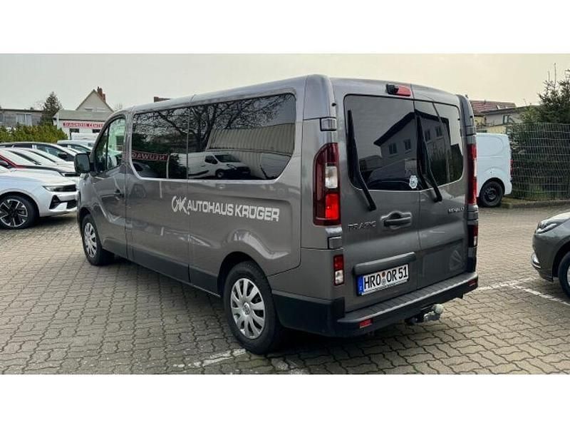 Gebraucht Renault Trafic Life 170 PS (125 kW) 2021 Grau Van / Kleinbus