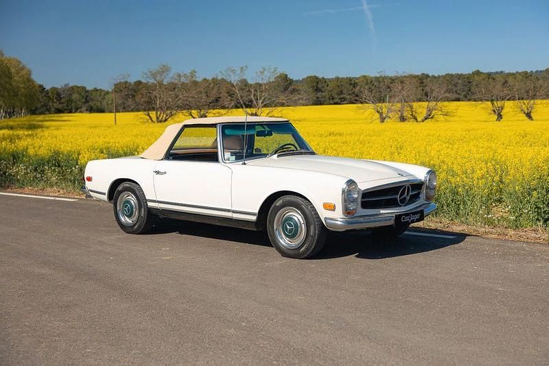 Second-hand Mercedes 250 1968 Alb Cabrio