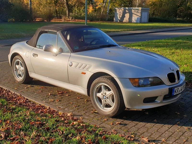 Silber Gebraucht 1997 BMW Z3 Cabrio | 4.150 € - Bild 1/4