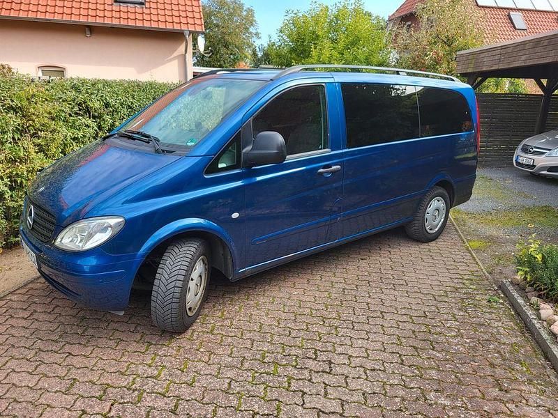 Blau Gebraucht 2006 Mercedes Vito Van / Kleinbus | 6.800 € (Fairer Preis) - Bild 1/4