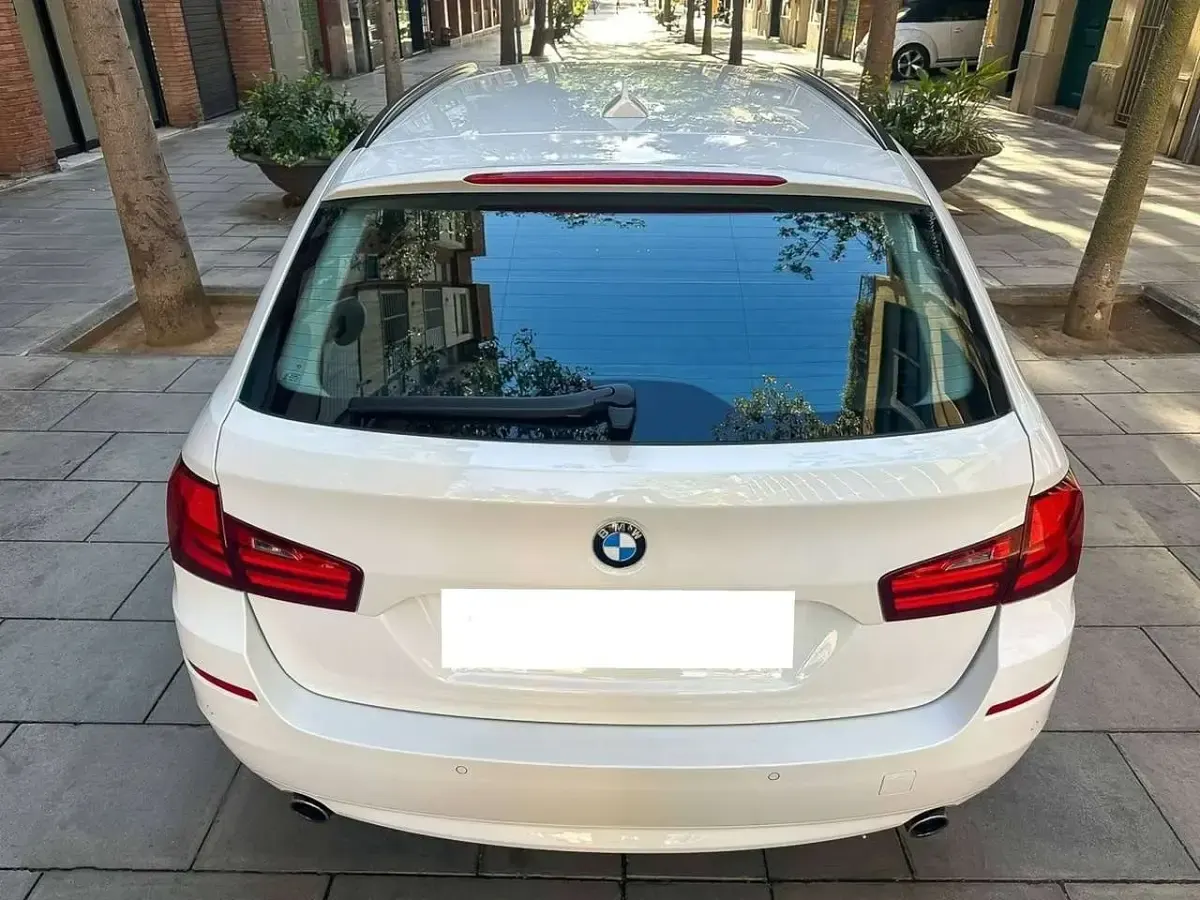 Gebraucht BMW 535 Sport Line 313 PS (230 kW) 2012 Weiß Kombi