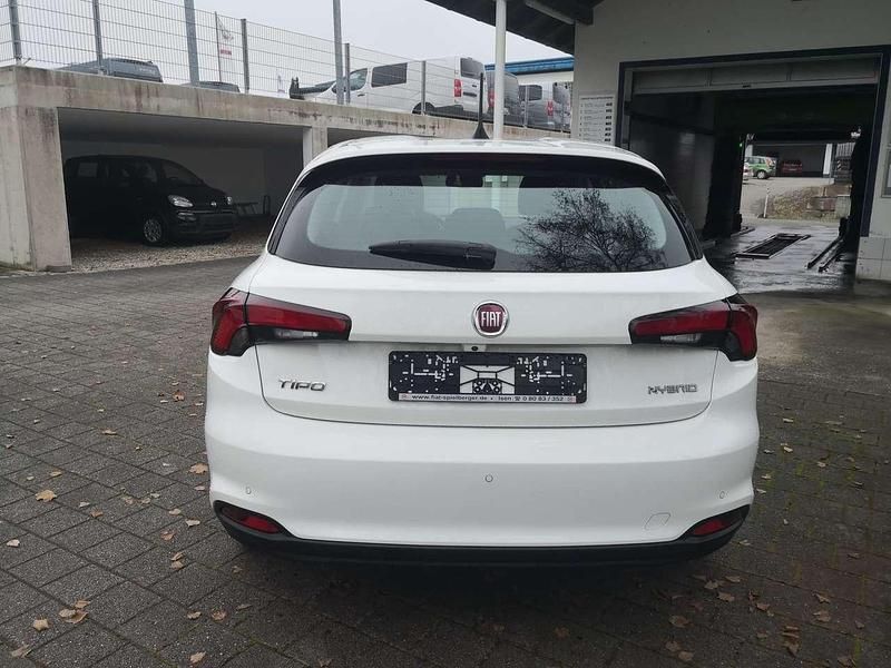 Gebraucht Fiat Tipo Life 131 PS (96 kW) 2024 Gelatoweiß Limousine