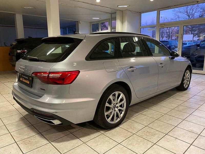 Gebraucht Audi A4 Basis 204 PS (150 kW) 2022 Silber Kombi