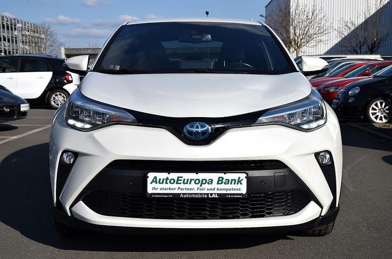 Gebraucht Toyota C-HR Team 152 PS (111 kW) 2020 Weiß SUV