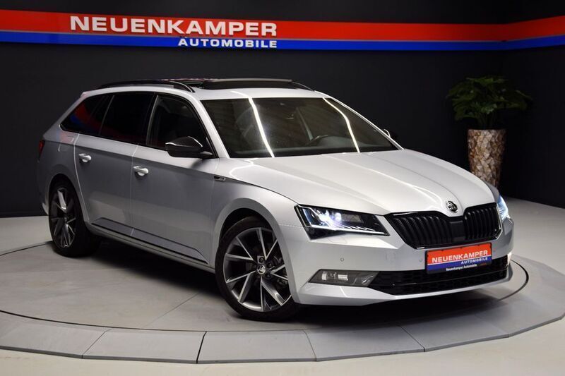 Brilliantsilber metallic Gebraucht 2017 Skoda Superb SportLine Kombi | 19.990 € (Fairer Preis) - Bild 1/4