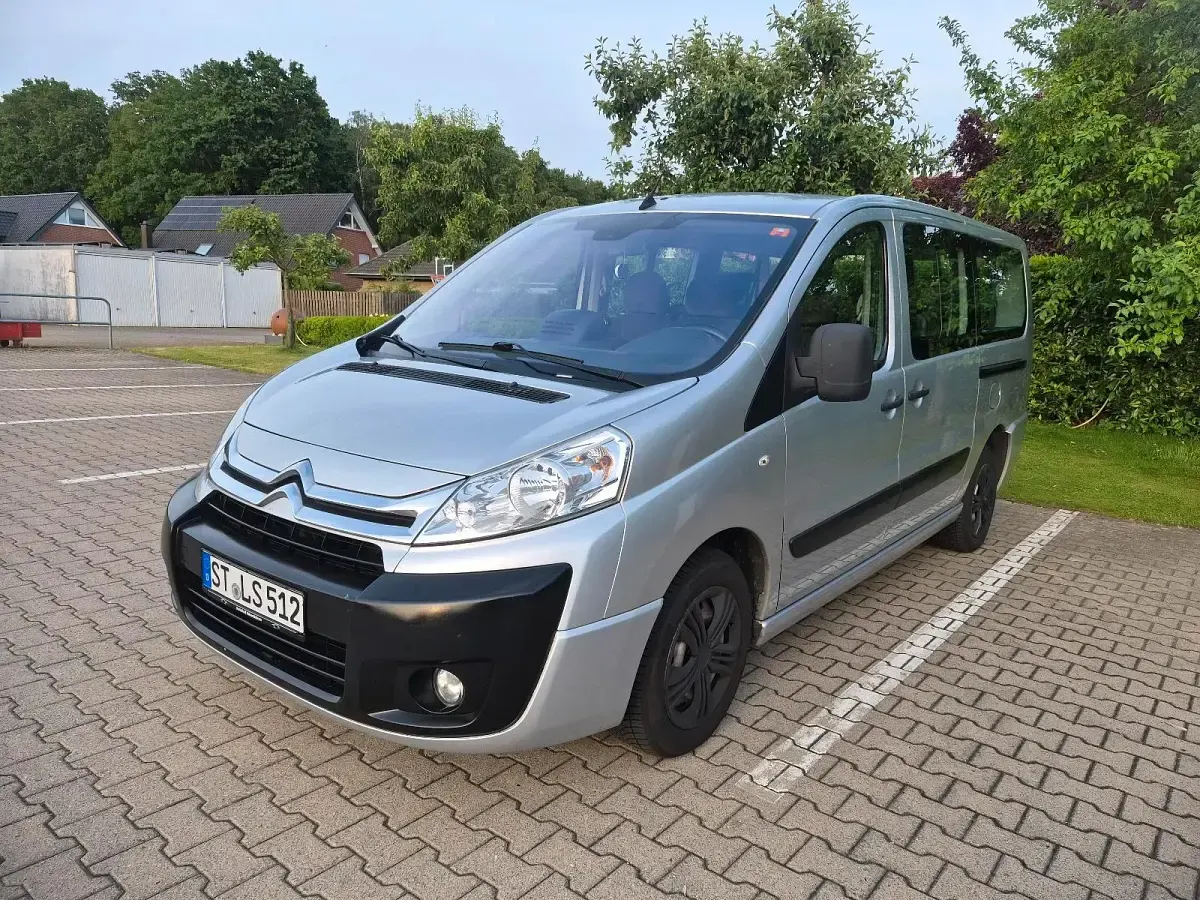Gebraucht Citroën Jumpy 128 PS (94 kW) 2015 Silber Van / Kleinbus