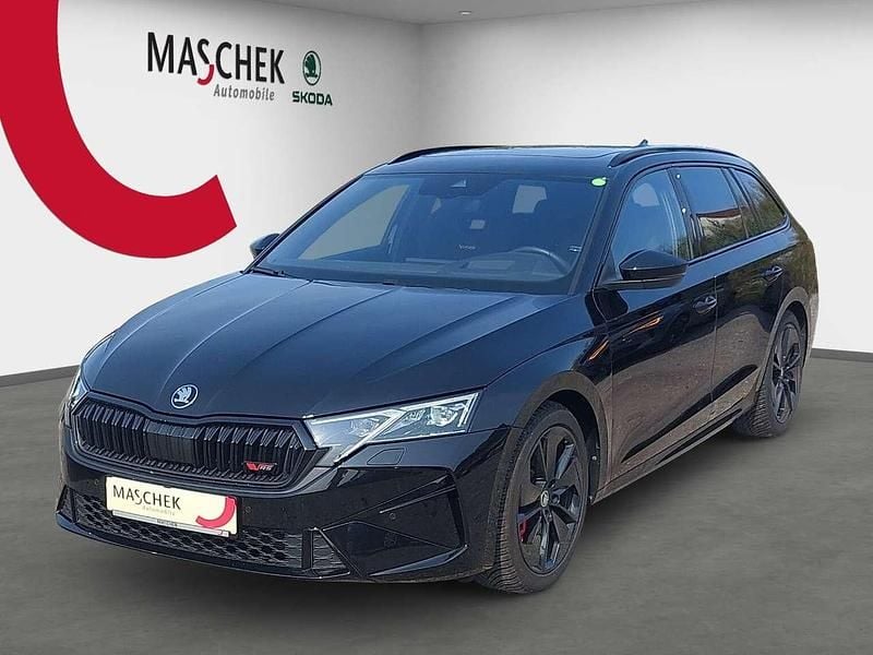 Black magic perleffekt Gebraucht 2024 Skoda Octavia RS Kombi | 37.340 € (Guter Preis) - Bild 1/4