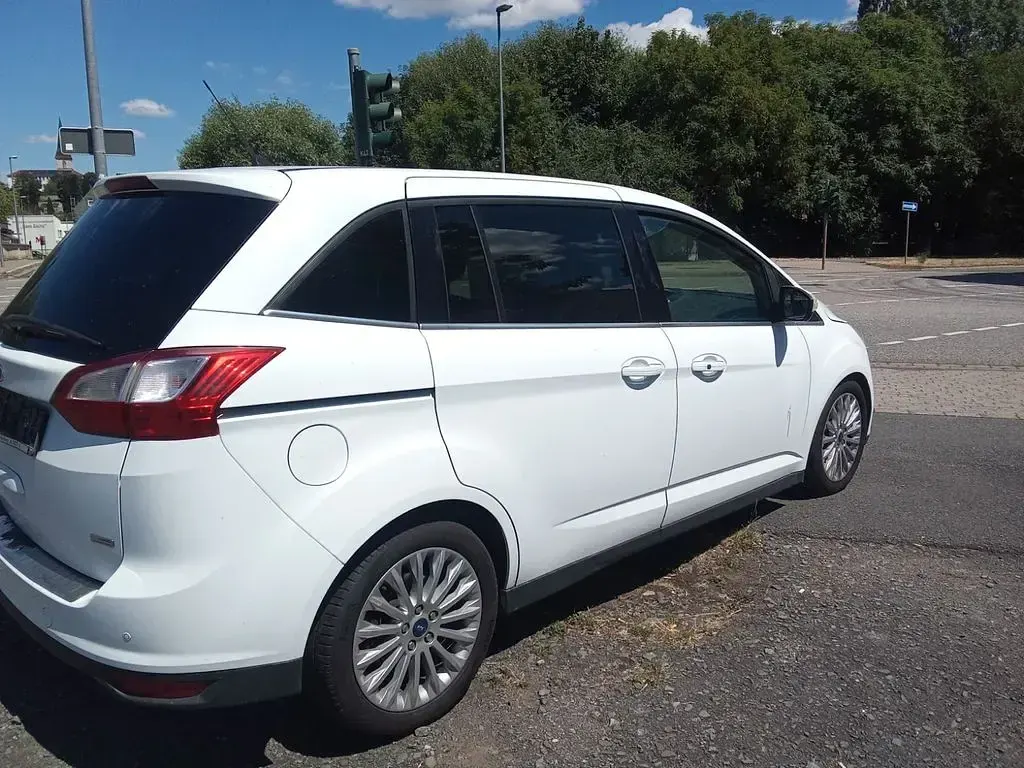 Gebraucht Ford Grand C-Max Titanium 182 PS (133 kW) 2011 Weiß Van / Kleinbus