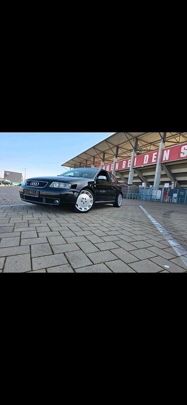 Schwarz Gebraucht 2001 Audi S3 Kleinwagen | 9.888 € - Bild 1/4