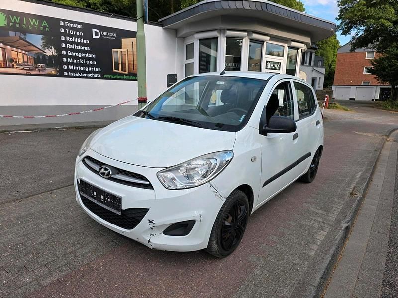 Weiß Gebraucht 2012 Hyundai i10 Kleinwagen | 900 € (Superpreis) - Bild 1/4