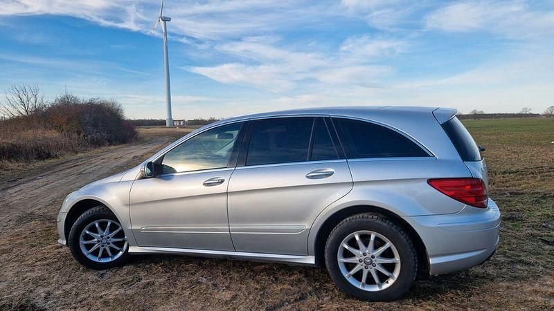 Gebraucht Mercedes R280 190 PS (139 kW) 2010 Silber Van / Kleinbus