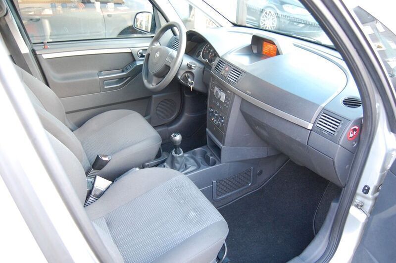 Gebraucht Opel Meriva Innovation 105 PS (77 kW) 2008 Silber Van / Kleinbus
