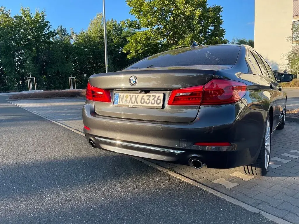 Gebraucht BMW 530 Luxury Line 252 PS (185 kW) 2017 Limousine