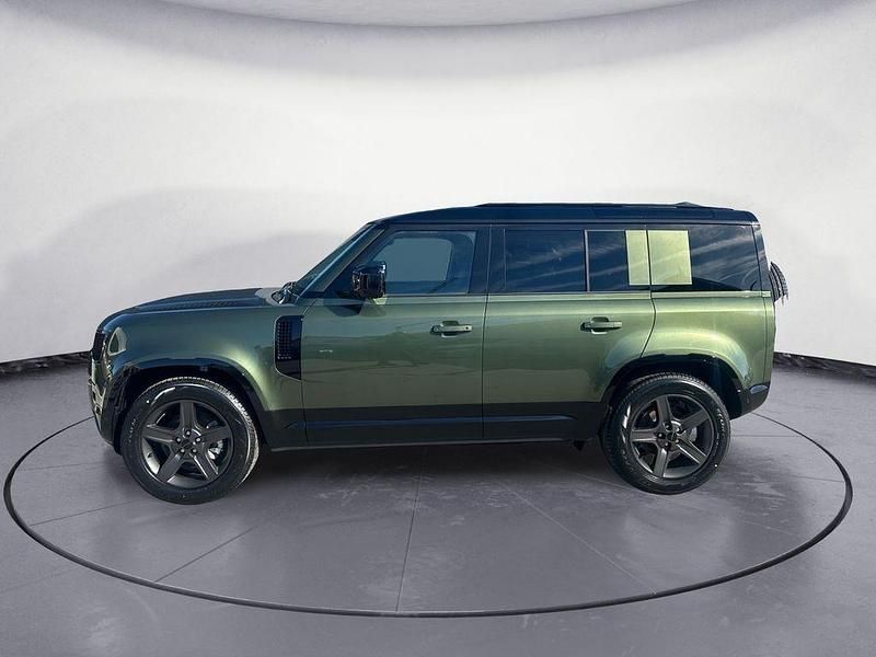 Neu Land Rover Defender SE Dynamic 250 PS (183 kW) 2026 Braun SUV