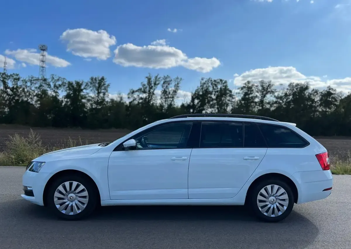 Gebraucht Skoda Octavia 150 PS (110 kW) 2017 Weiß Kombi