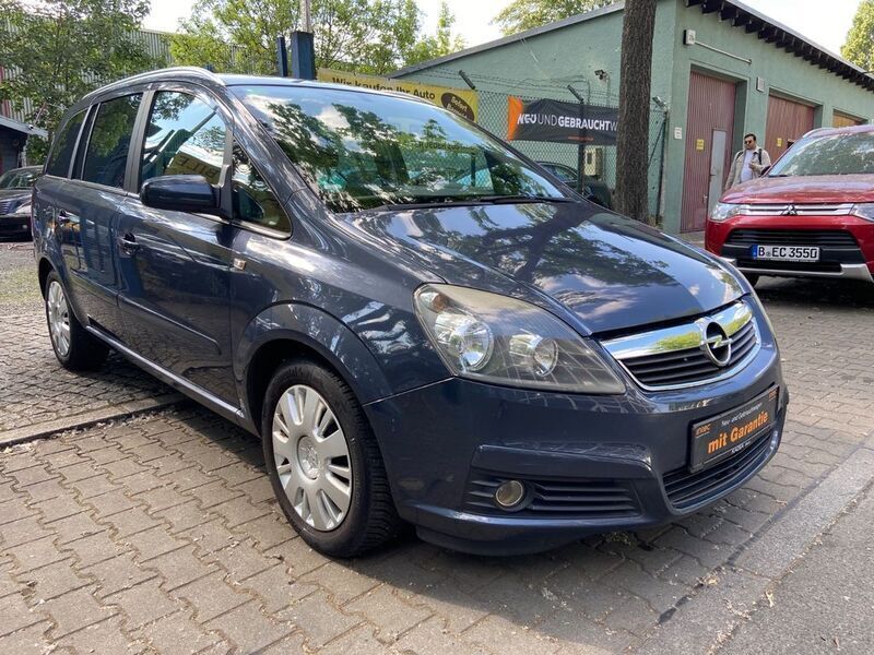 Grau Gebraucht 2007 Opel Zafira Edition Van / Kleinbus | 3.290 € (Guter Preis) - Bild 1/4