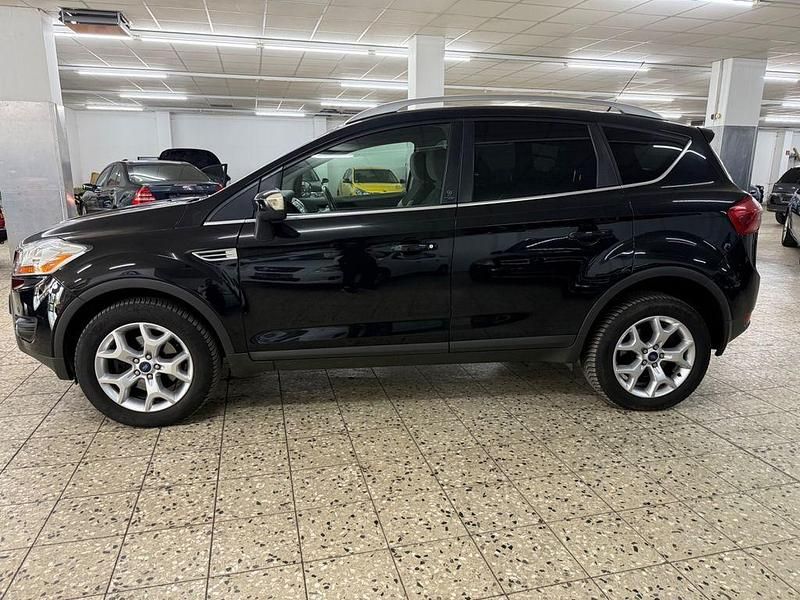 Gebraucht Ford Kuga Champions Edition 140 PS (102 kW) 2012 Schwarz SUV