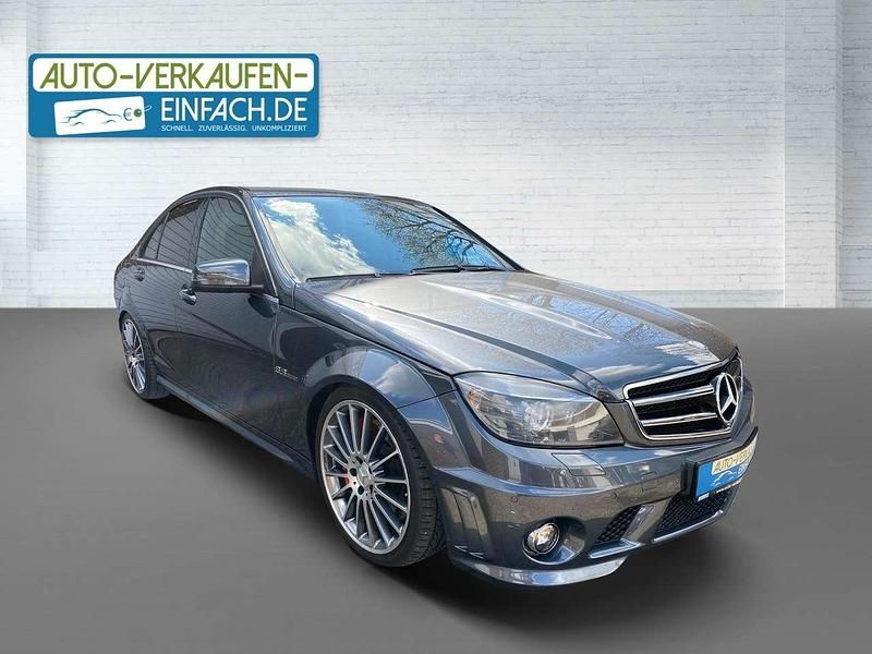 Tenoritgrau metalliclack Gebraucht 2011 Mercedes C63 AMG AMG Limousine | 79.900 € - Bild 1/4