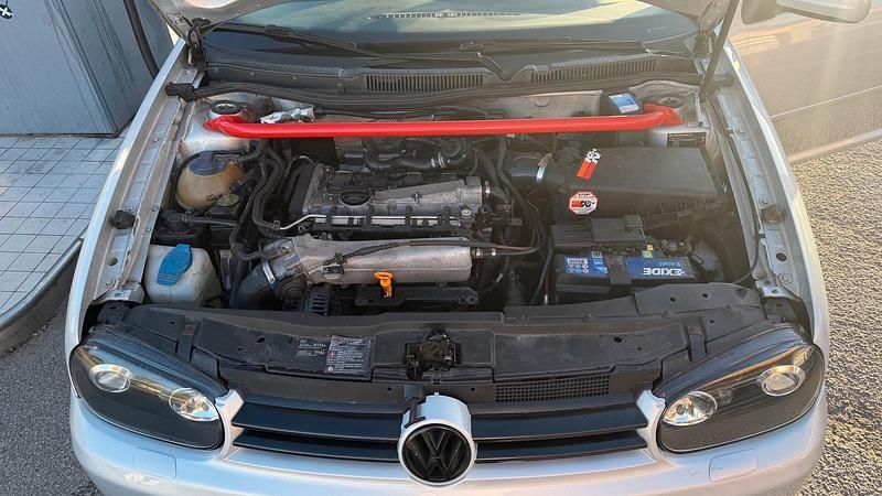 Gebraucht VW Golf IV GTI 150 PS (110 kW) 2000 Silber Kleinwagen