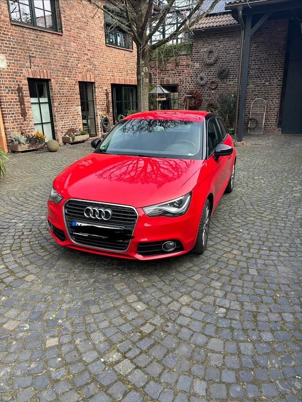 Gebraucht Audi A1 122 PS (89 kW) 2012 Rot Kleinwagen