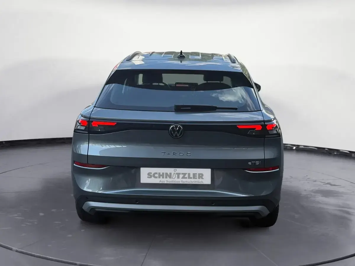 Neu VW T-Roc Life 116 PS (85 kW) 2026 Grau SUV