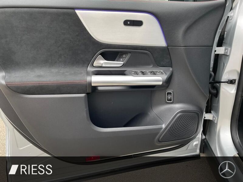 Gebraucht Mercedes GLA35 AMG AMG 306 PS (225 kW) 2024 Silber SUV