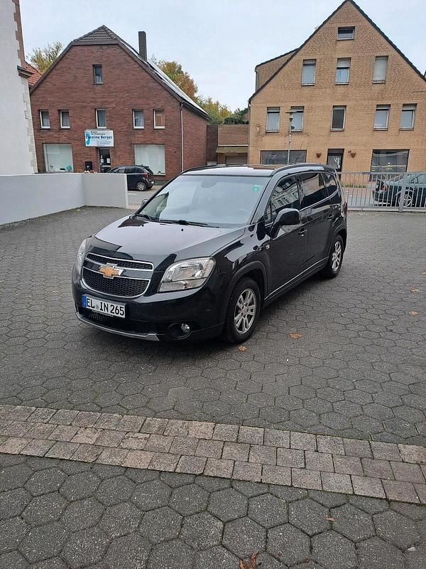 Gebraucht Chevrolet Orlando 141 PS (103 kW) 2011 Schwarz Van / Kleinbus