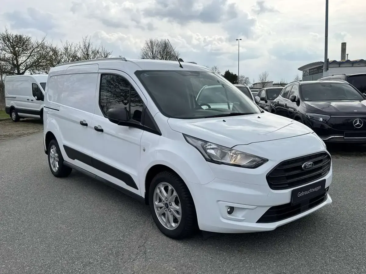 Używany Ford Transit Connect 99 KM (72 kW) 2023 Biały Minivan