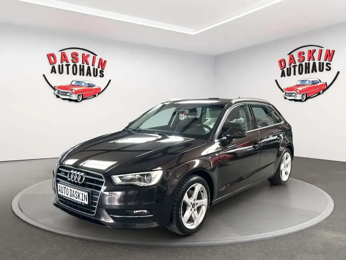Gebraucht Audi A3 Ambiente 179 PS (131 kW) 2015 Braun Limousine