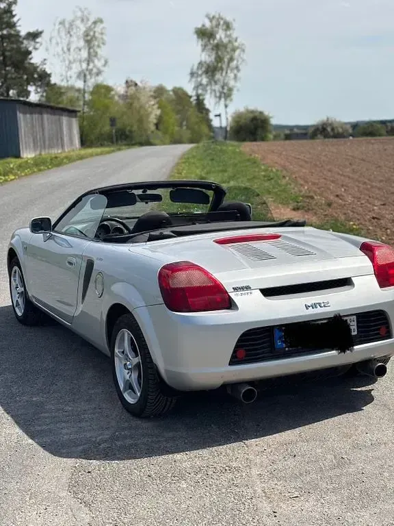 Gebraucht Toyota MR2 140 PS (102 kW) 2000 Silber Cabrio